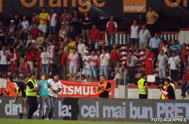 Dinamo a depus plangere la politie impotriva suporterilor scandalagii