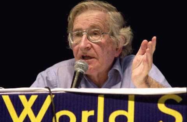 Chomsky, un american dusman americanismului, in vizita la Hugo Chavez