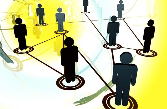 SUA: Companiile isi recheama angajatii la munca