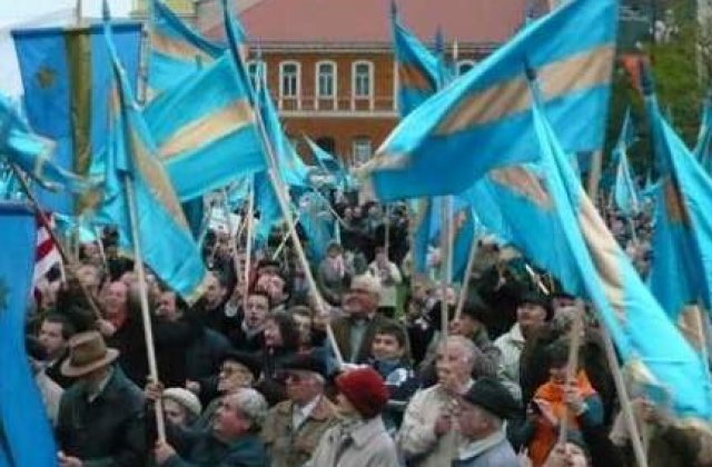 Steagul secuiesc, motiv de scandal in Covasna