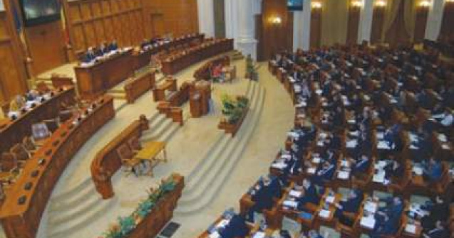 Bugetul Camerei Deputatilor, mai mare cu 14, 29% in 2013. Cati bani primeste Senatul