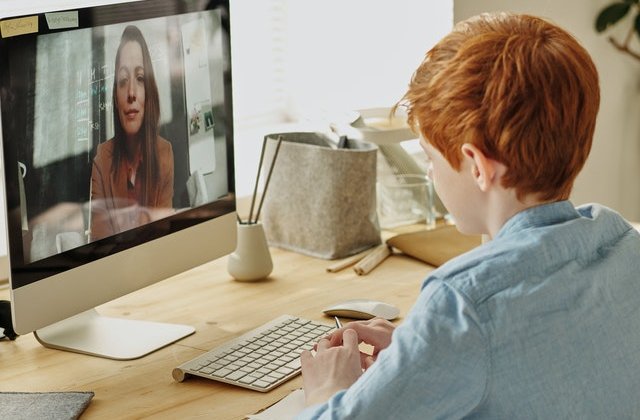 Zilele libere plătite de la stat pentru părinții care stau acasă cu copiii până la încheierea anului școlar