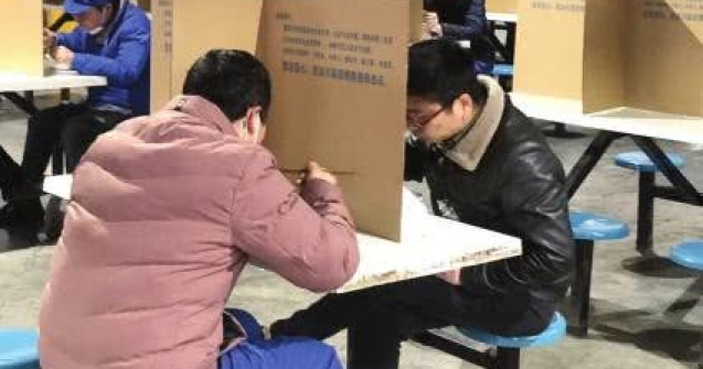 FOTO Masa în oraș nu va mai fi niciodată la fel. Ce măsuri s-au luat în Asia