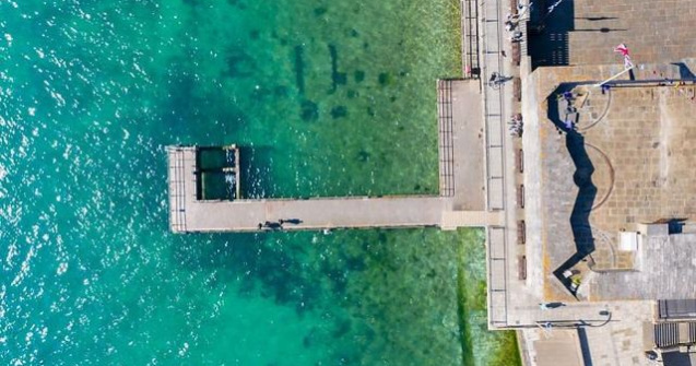 Plajele murdare din Marea Britanie au devenit un adevărat paradis tropical datorită carantinei