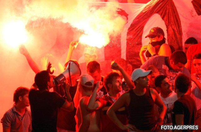 Tolontan: &#39;E timpul ca Borcea, Turcu, Badea, fratii Becali si ceilalti sefi sa se gindeasca la felul in care au transformat Dinamo in teritoriul disperarii&#39;