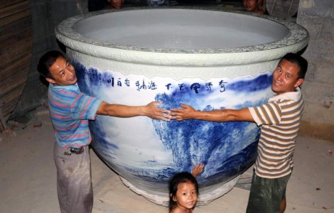 Cea mai mare ceasca de portelan din lume