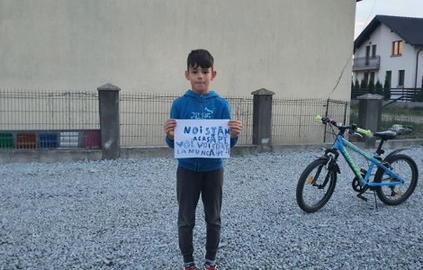 Mesajul unui copil i-a emoționat pe polițiști. Ce a transmis băiatul