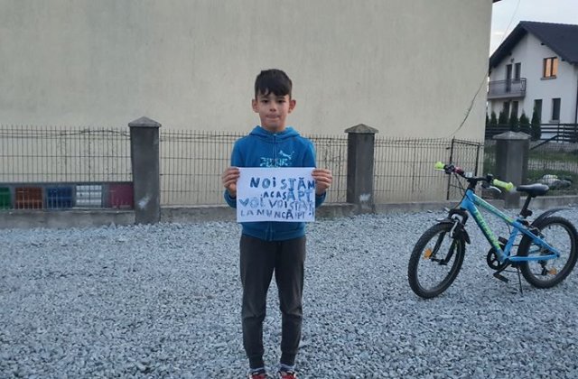 Mesajul unui copil i-a emoționat pe polițiști. Ce a transmis băiatul