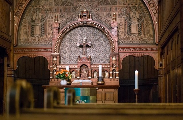 Cum se vor organiza slujbele bisericești și nunțile după 15 mai? Vela anunță noi restricții