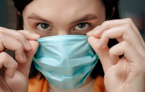 Care va fi prețul unei măști după ridicarea stării de urgență