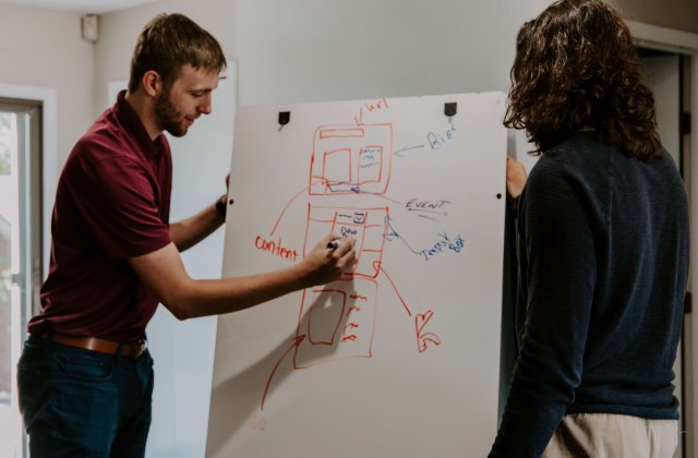 Servicii SEO: Cum să fii mereu cu un pas înaintea concurenței?