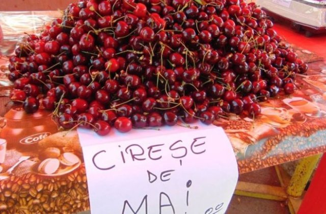 Cât costă, de fapt, cireșele vândute cu 150 de lei pe kilogram