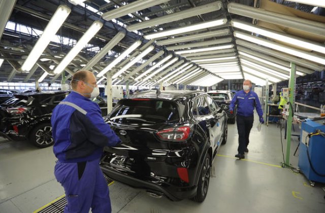 Industria auto europeană revine treptat la normal: 298 de uzine auto și-au reluat deja producția