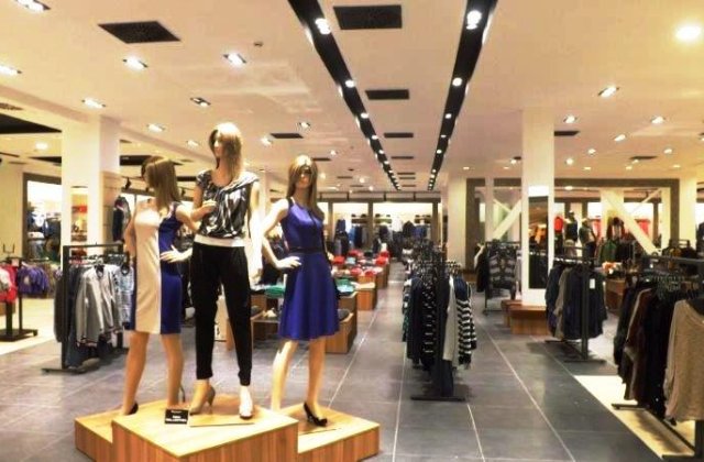 Ne putem întoarce la shopping? Ludovic Orban anunță ce magazine se vor deschide în interiorul mall-urilor