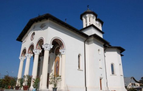 Bisericile rămân închise după 15 mai. Arafat: „E o zonă în care merg bătrâni”