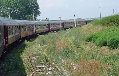 In criza, Ministerul Transporturilor anuleaza trenuri