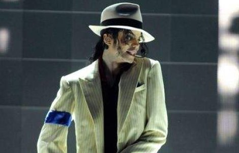 Michael Jackson, sarbatorit pe strada si pe internet, in ziua in care ar fi implinit 51 de ani