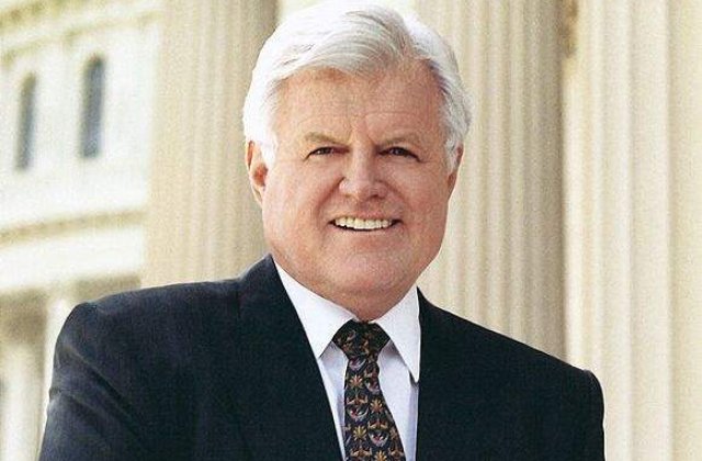 America si-a luat ramas bun de la ultimul dintre fratii Kennedy