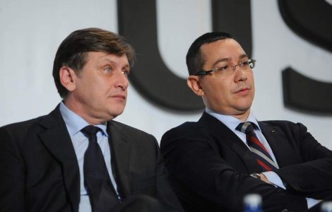 Ponta si Antonescu, huiduiti la Iasi: "Hotii! Hotii"