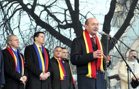 Basescu, de Ziua Unirii: Ne revine datoria sa urmam aspiratiile inaintasilor
