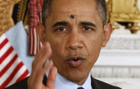  Video  Barack Obama, deranjat din nou de o musca in timpul unui discurs