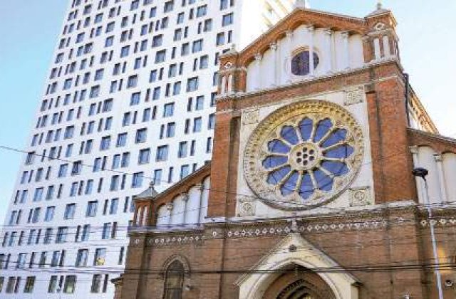 Oprescu, obligat de justitie sa darame Cathedral Plaza