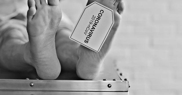 VIDEO Cadavre ale victimelor Covid-19, ținute lângă pacienți