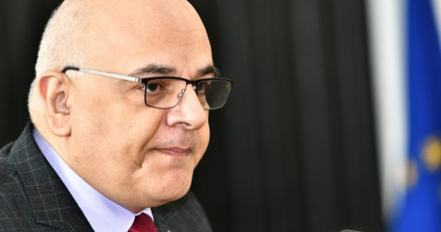 Un preot ortodox îl avertizează pe Raed Arafat