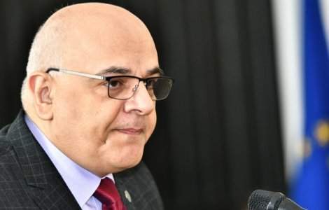 Un preot ortodox îl avertizează pe Raed Arafat