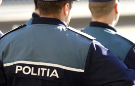 Un polițist a fost zgâriat de un tânăr infectat cu HIV