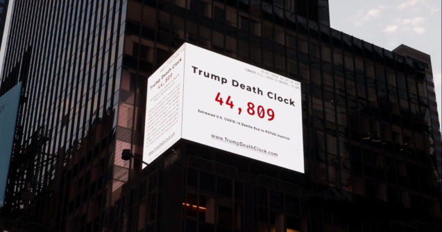 „Ceasul morții al lui Trump”, afișat în Times Square