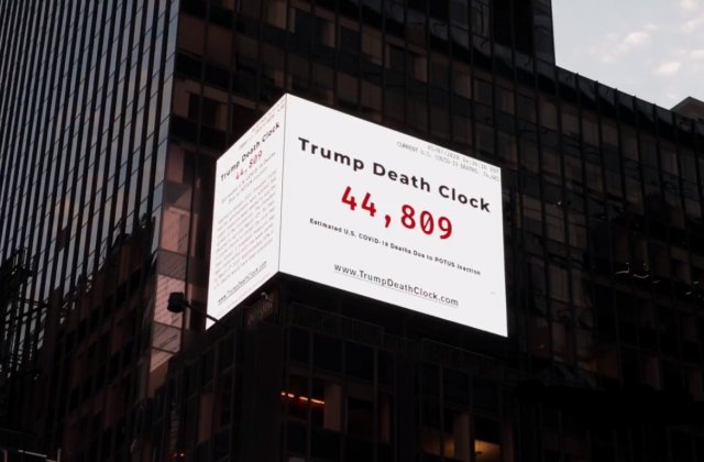 „Ceasul morții al lui Trump”, afișat în Times Square - contorizează decesele Covid-19 din SUA