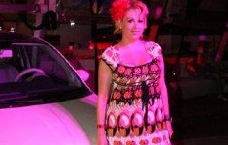 Oana Roman, stransa de gat intr-un club de fite