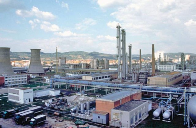 Oltchim a depus la Tribunalul Valcea cererea privind falimentul combinatului