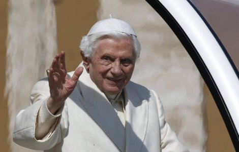 Papa ii indeamna pe catolici sa dialogheze cu respect pe retelele de socializare