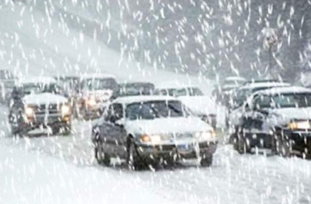 Sudul tarii, sub COD GALBEN de ninsori si viscol pana sambata seara. Lista drumurilor blocate