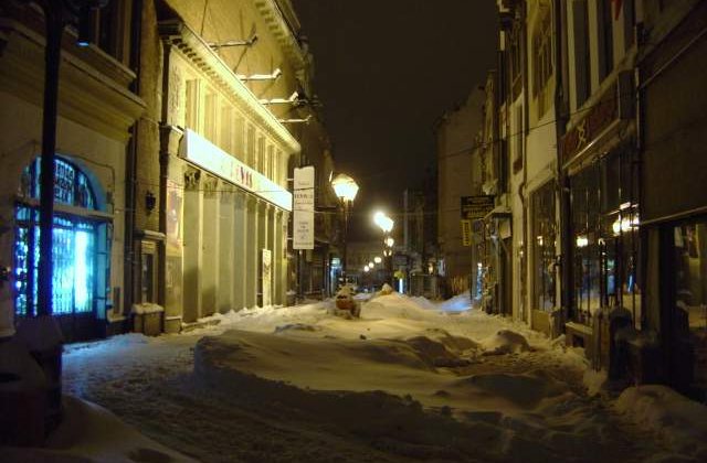 Oprescu: Capitala are materiale antiderapante