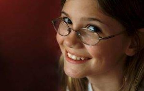 Cum sunt "ajutati" copiii geniali in Romania? Prin IZOLARE si INHIBARE