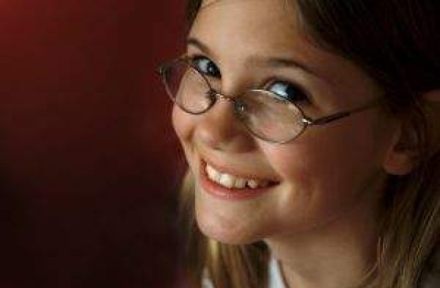 Cum sunt "ajutati" copiii geniali in Romania? Prin IZOLARE si INHIBARE