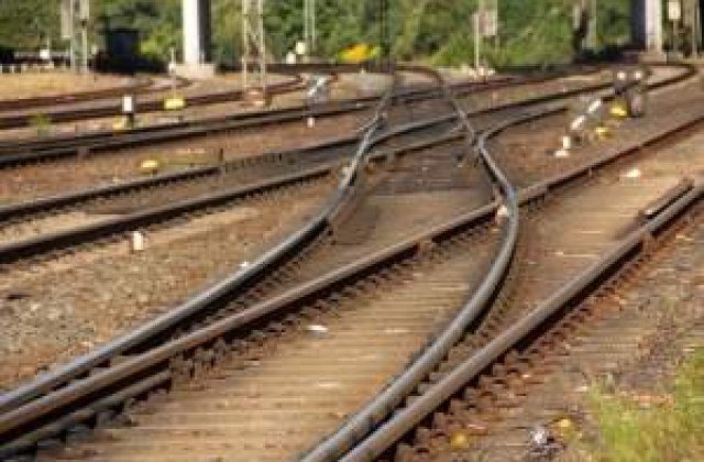 Guvernul promite FMI ca va privatiza CFR Marfa pana la jumatatea lunii mai