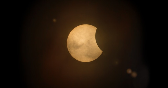 Anul în care luna a dispărut de pe cer. Care este explicația specialiștilor