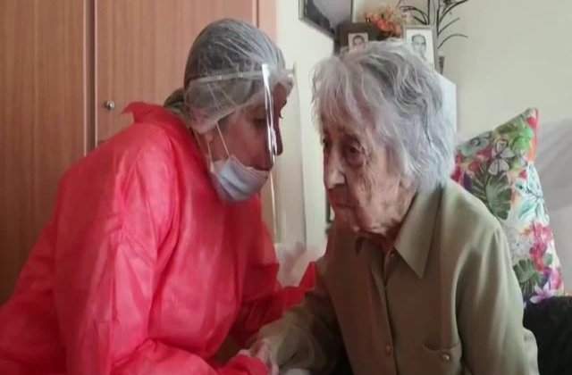 Cea mai bătr&acirc;nă femeie din Spania s-a vindecat de coronavirus
