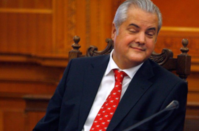 Iohannis și Orban, dați în judecată de Adrian Năstase. Ce motiv invocă fostul premier