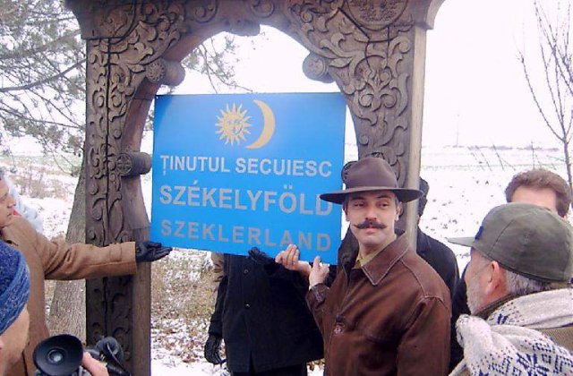 Tinutului Secuiesc - imn, drapel si stema proprie