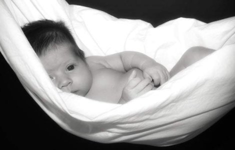 La 2 saptamani dupa ce li s-a spus ca bebelusul lor a murit, doi oradeni au aflat ca acesta traieste