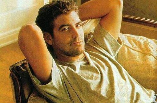 George Clooney renunta la burlacie?