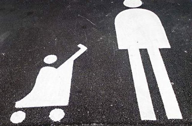 Parintii singuri si persoanele in prag de pensionare - ultimii pe lista concedierilor