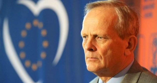 Stolojan: Nu cred ca sunt un candidat valabil al PDL la Presedintie