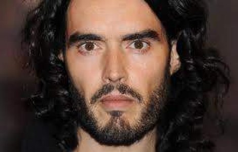 Un nou cuplu excentric: Russel Brand si Demi Moore