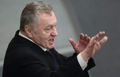 Vladimir Jirinovski, atacat cu varza murata la Kiev